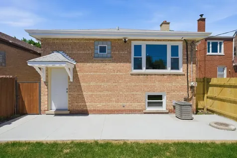 3907 West Marquette Road Chicago IL 60629