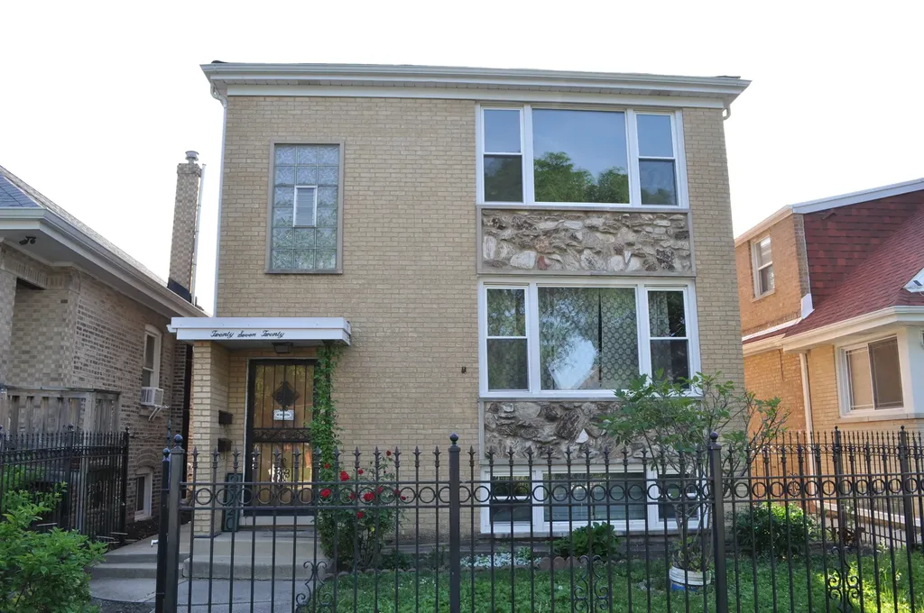 2720 North Menard Avenue Chicago IL 60639