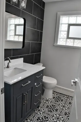 2720 North Menard Avenue Chicago IL 60639