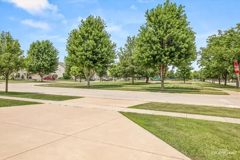 1109 Highland Drive Shorewood IL 60404