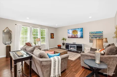 1109 Highland Drive Shorewood IL 60404