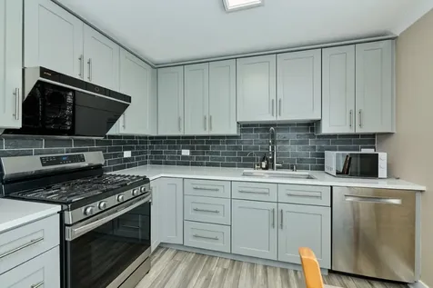 926 North Boxwood Drive Mount Prospect IL 60056