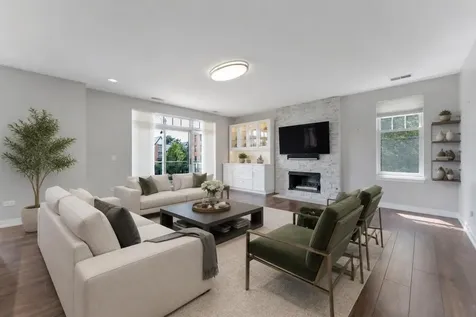 140 North Euclid Avenue Oak Park IL 60302