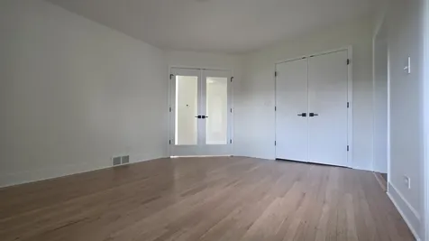 8867 Mobile Avenue Oak Lawn IL 60453