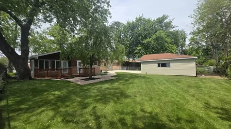 8867 Mobile Avenue Oak Lawn IL 60453