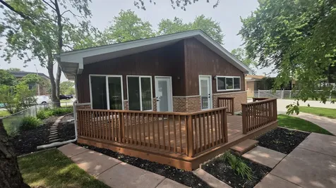 8867 Mobile Avenue Oak Lawn IL 60453