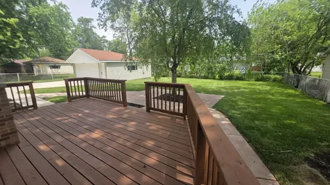 8867 Mobile Avenue Oak Lawn IL 60453