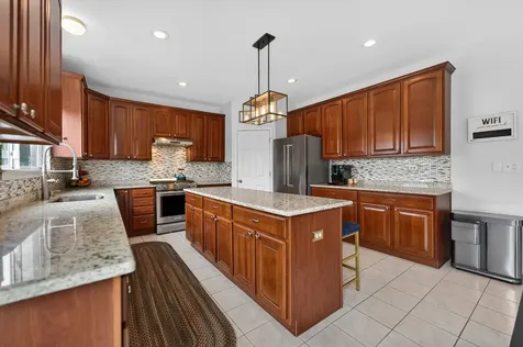 2560 Mc Duffee Circle North Aurora IL 60542