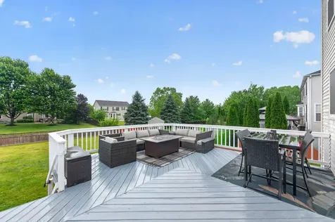 2560 Mc Duffee Circle North Aurora IL 60542