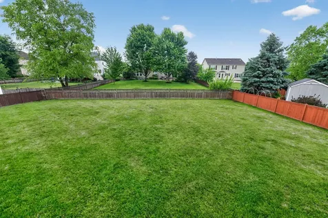 2560 Mc Duffee Circle North Aurora IL 60542