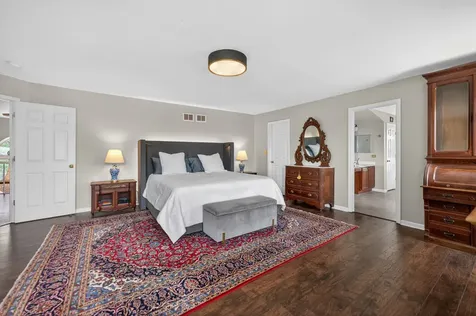 2560 Mc Duffee Circle North Aurora IL 60542
