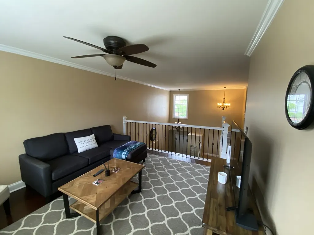 335 Abington Woods Drive Aurora IL 60502