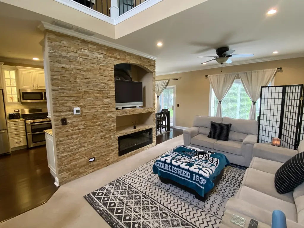 335 Abington Woods Drive Aurora IL 60502