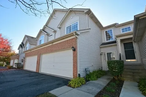 335 Abington Woods Drive Aurora IL 60502