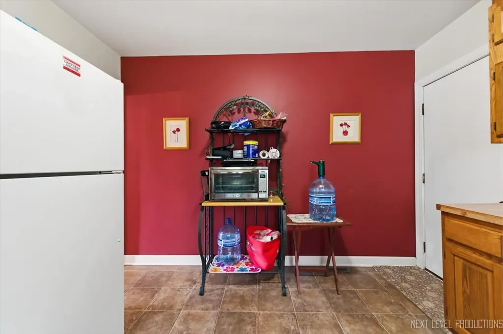 356 Lakelawn Boulevard Aurora IL 60506