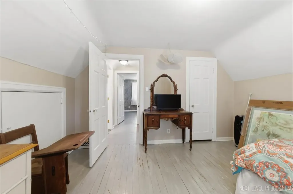 356 Lakelawn Boulevard Aurora IL 60506