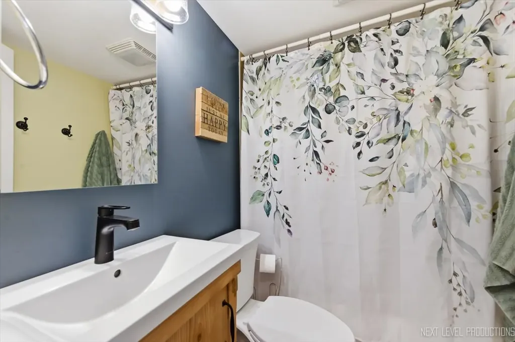 356 Lakelawn Boulevard Aurora IL 60506