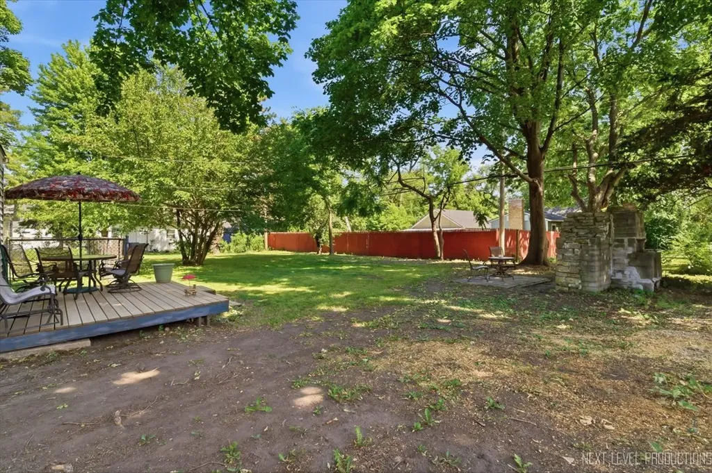 356 Lakelawn Boulevard Aurora IL 60506