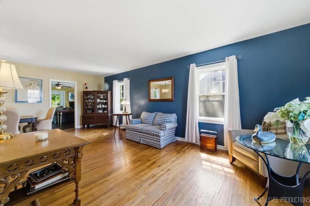 356 Lakelawn Boulevard Aurora IL 60506