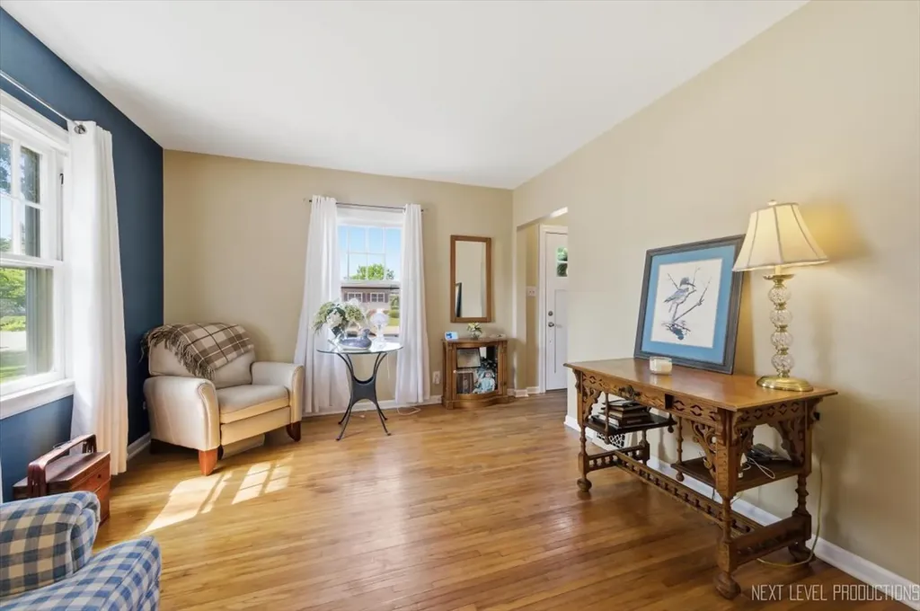 356 Lakelawn Boulevard Aurora IL 60506