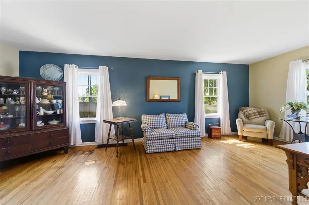 356 Lakelawn Boulevard Aurora IL 60506
