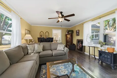 356 Lakelawn Boulevard Aurora IL 60506