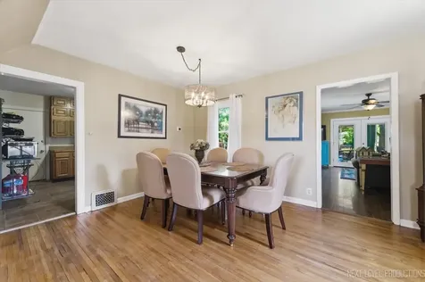 356 Lakelawn Boulevard Aurora IL 60506
