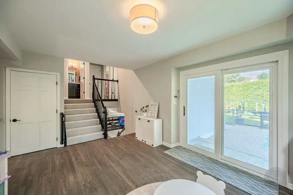 5009 Columbia Avenue Lisle IL 60532