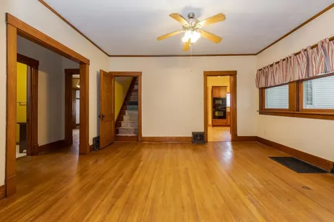 316 East Cleveland Street Cullom IL 60929