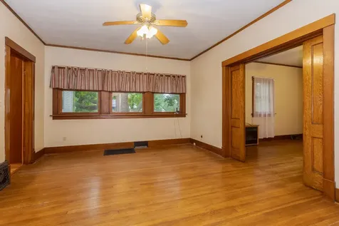 316 East Cleveland Street Cullom IL 60929