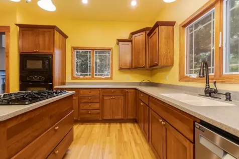 316 East Cleveland Street Cullom IL 60929