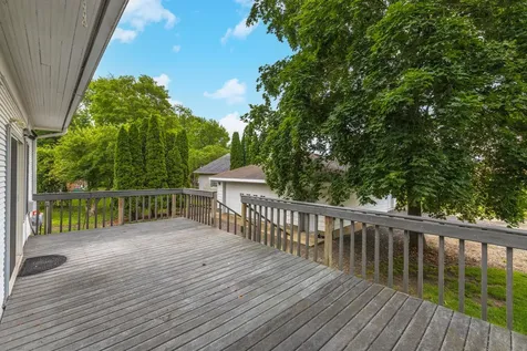 316 East Cleveland Street Cullom IL 60929