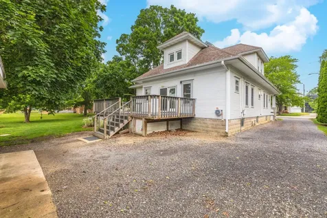 316 East Cleveland Street Cullom IL 60929