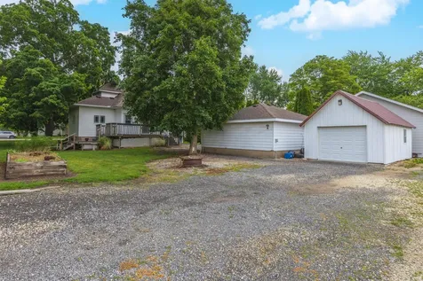 316 East Cleveland Street Cullom IL 60929