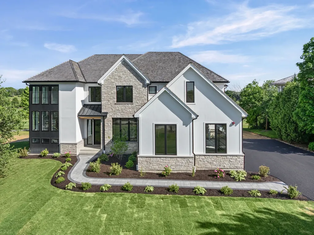 28920 North Niblick Knoll Court Mundelein IL 60060