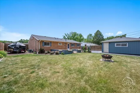220 Edgehill Drive Bolingbrook IL 60440