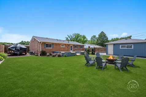 220 Edgehill Drive Bolingbrook IL 60440