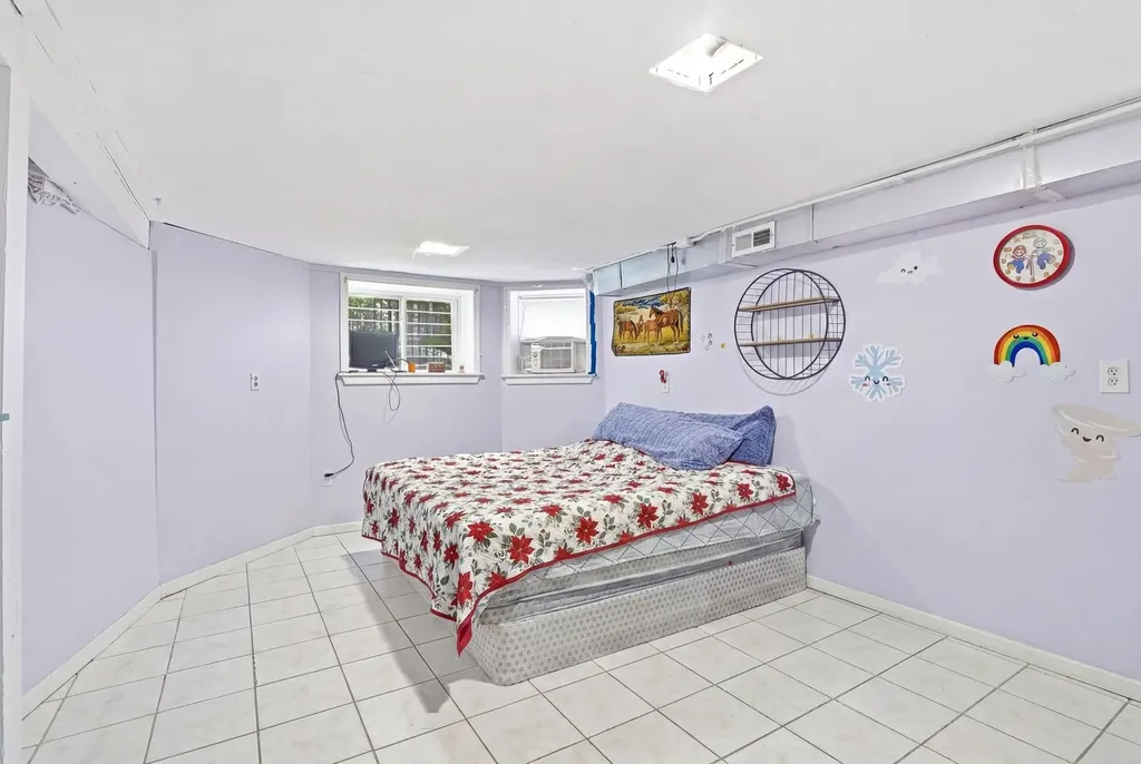 2915 North Dawson Avenue Chicago IL 60618