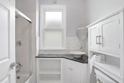 2915 North Dawson Avenue Chicago IL 60618