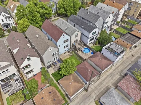 2915 North Dawson Avenue Chicago IL 60618