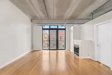 833 West 15th Place Chicago IL 60608