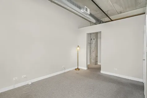 833 West 15th Place Chicago IL 60608