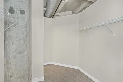 833 West 15th Place Chicago IL 60608