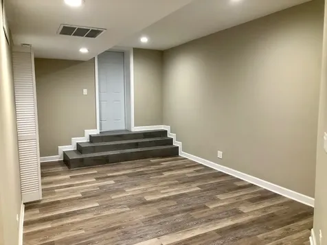 2643 West Estes Avenue Chicago IL 60645