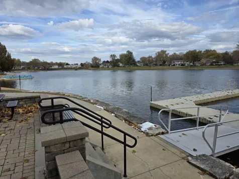 6 Stone Bridge Court Schaumburg IL 60193