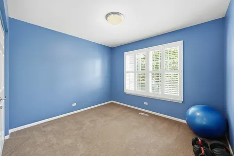 702 Clover Hill Court Elk Grove Village IL 60007