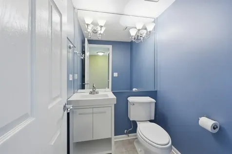702 Clover Hill Court Elk Grove Village IL 60007