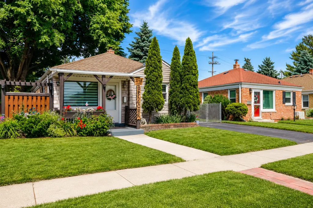2548 Willow Street Franklin Park IL 60131