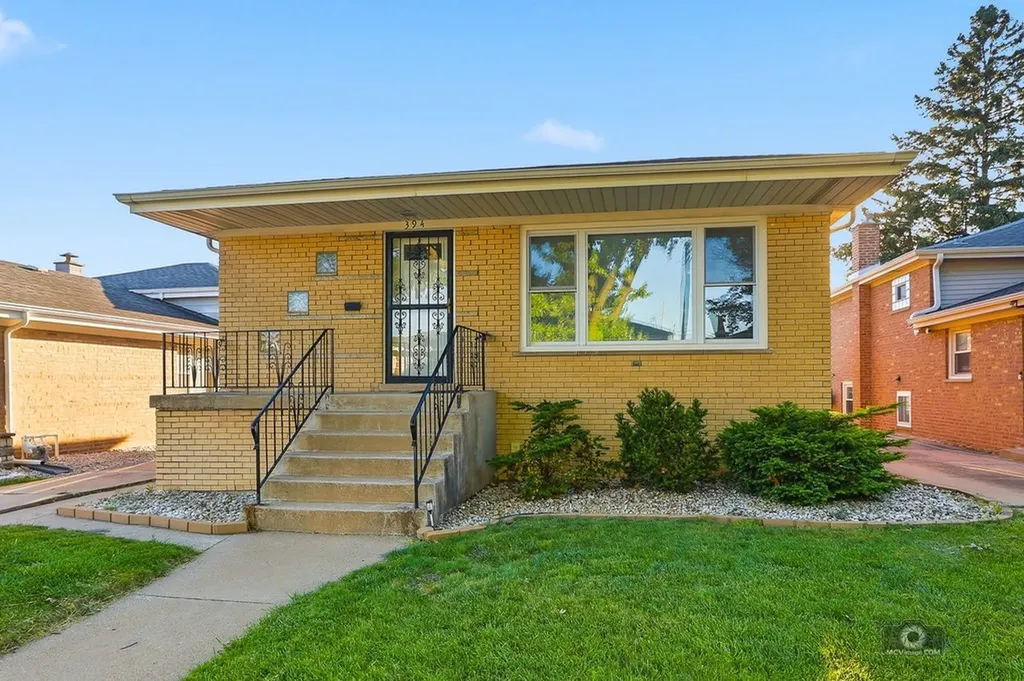 394 Calhoun Avenue Calumet City IL 60409