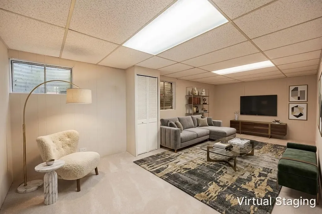 800 Shawnee Trail Roselle IL 60172